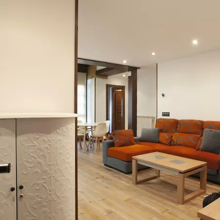 Aticos La Riba Apartment *