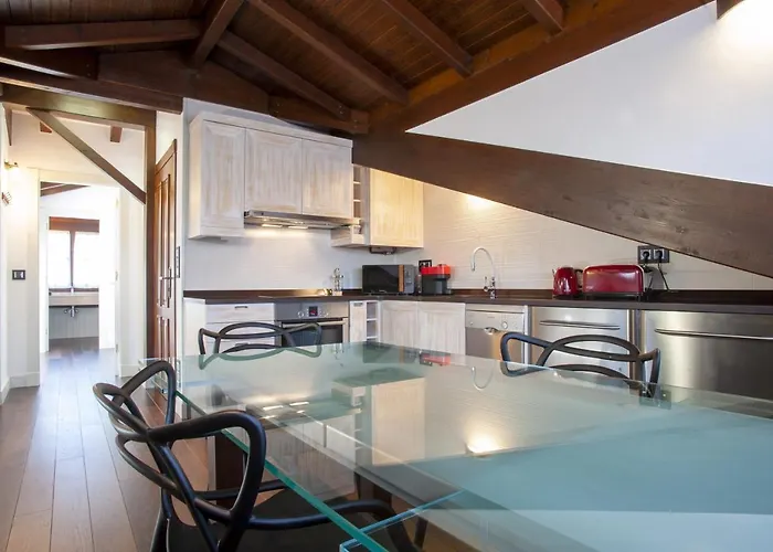 Aticos La Riba * לואנקו